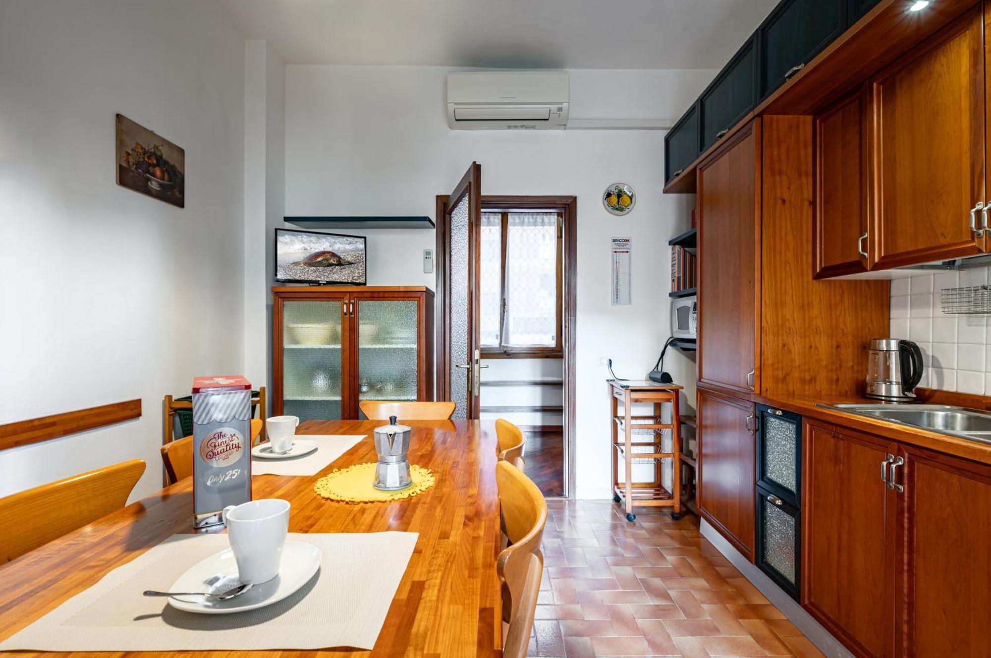 פירנצה Visarno & University Roomy Flat X6 With Parking מראה חיצוני תמונה